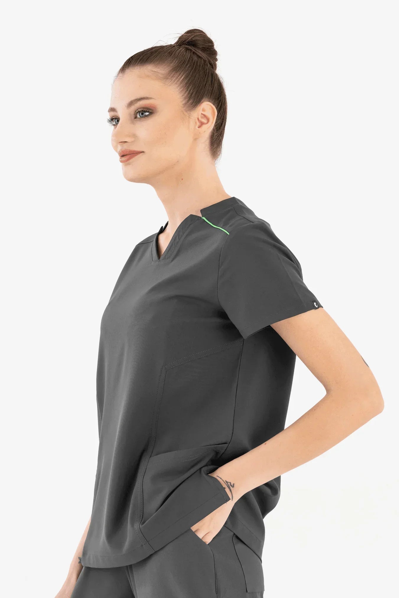 Comfy Master – Victoria Antrasit Kadın Medikal Üniforma Tek Üst - Comfy Master 2025