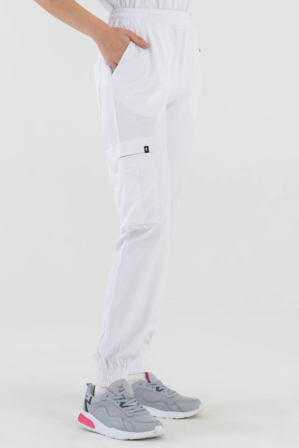 Comfy Master – Sierra Beyaz Kadın Kargo Jogger Medikal Üniforma Tek Alt - Comfy Master 2025