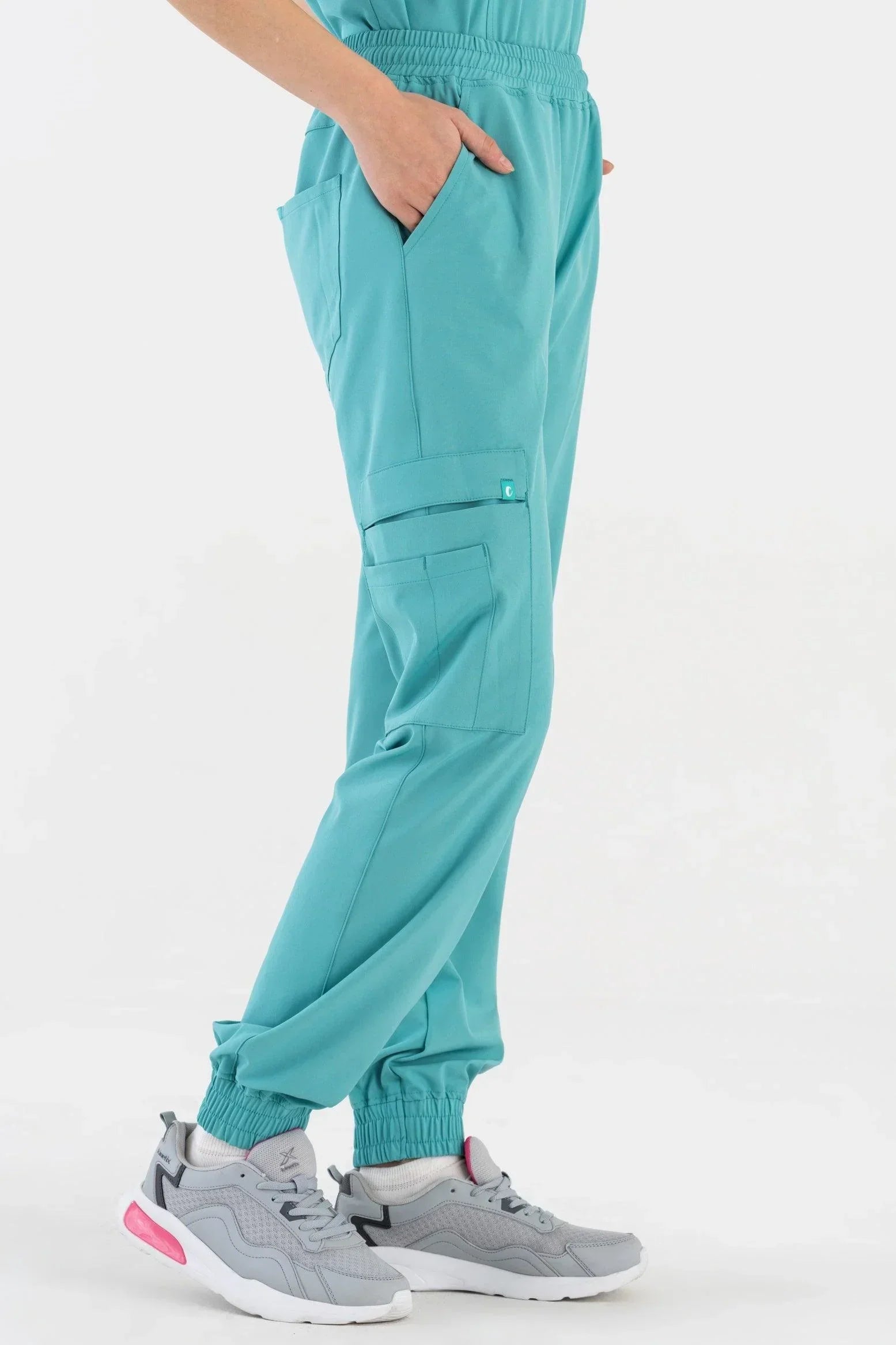 Comfy Master – Sierra Turkuaz Kadın Kargo Jogger Medikal Üniforma Tek Alt - Comfy Master 2025