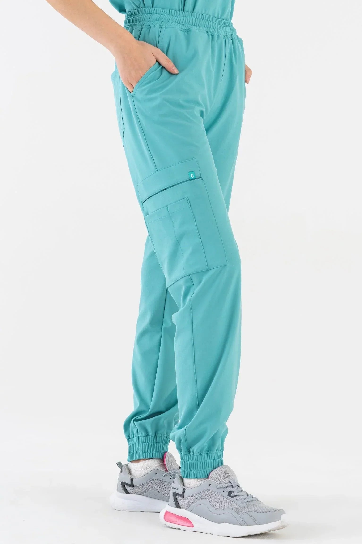 Comfy Master – Sierra Turkuaz Kadın Kargo Jogger Medikal Üniforma Tek Alt - Comfy Master 2025
