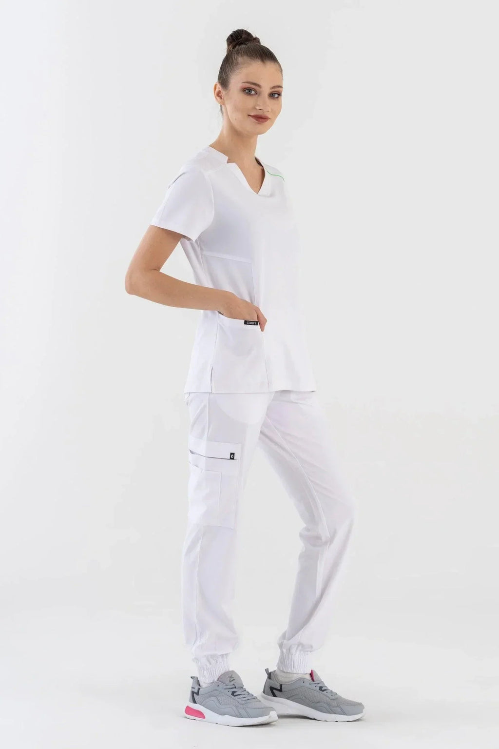 Comfy Master – Sierra Beyaz Kadın Kargo Jogger Medikal Üniforma Tek Alt - Comfy Master 2025