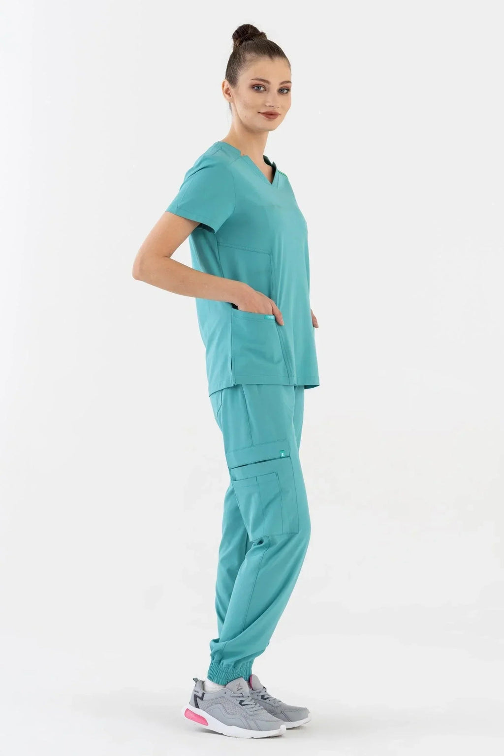 Comfy Master – Sierra Turkuaz Kadın Kargo Jogger Medikal Üniforma Tek Alt - Comfy Master 2025